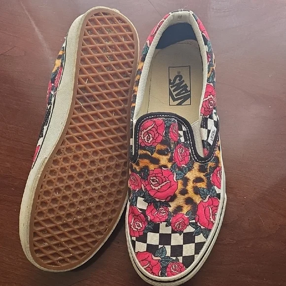 Vans Women's Floral Checkered Slip-On Sneakers - Picture 3 of 3